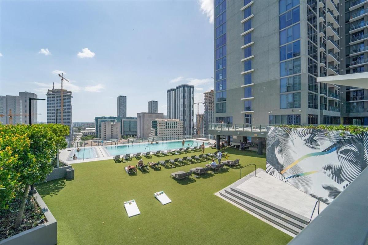 Tr Miami 2 Bedroom, 1 Bedroom, And Studio Condos With Balconies Exterior photo
